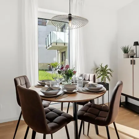 Kitchenroombed - City-lage I Nahe Hbf I Aufzug I Tiefgarage I Terrasse I Business - Travel - Family * Галль