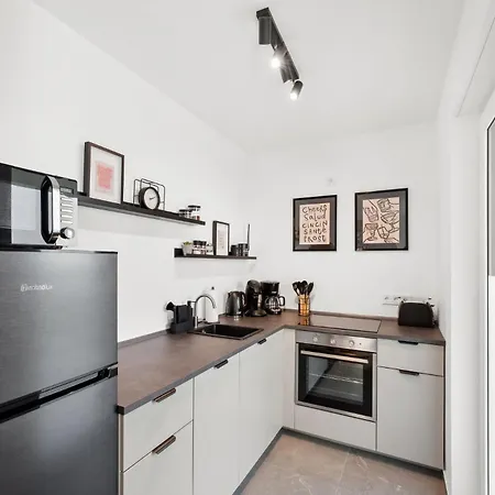 Appartement Zentrales Design Zwischen Hauptbahnhof Und Innenstadt I 2 Sz I Tiefgarage I Aufzug I Business - Kultur - Family By Kitchenroombed
