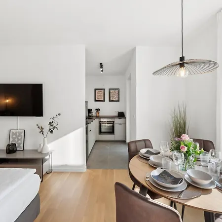 Appartement Zentrales Design Zwischen Hauptbahnhof Und Innenstadt I 2 Sz I Tiefgarage I Aufzug I Business - Kultur - Family By Kitchenroombed