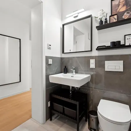 Kitchenroombed - City-lage I Nahe Hbf I Aufzug I Tiefgarage I Terrasse I Business - Travel - Family Галль