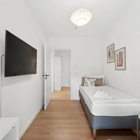 Appartement Zentrales Design Zwischen Hauptbahnhof Und Innenstadt I 2 Sz I Tiefgarage I Aufzug I Business - Kultur - Family By Kitchenroombed *