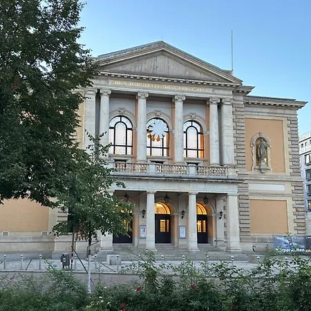 Appartement Zentrales Design Zwischen Hauptbahnhof Und Innenstadt I 2 Sz I Tiefgarage I Aufzug I Business - Kultur - Family By Kitchenroombed *
