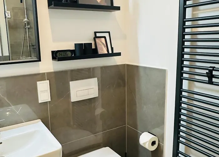 Apartment Kitchenroombed - City-lage I Nahe Hbf I Aufzug I Tiefgarage I Terrasse I Business - Travel - Family *