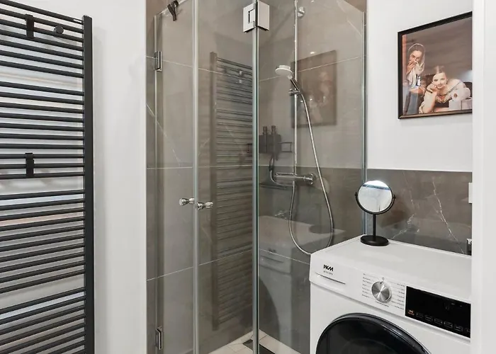 Kitchenroombed - City-lage I Nahe Hbf I Aufzug I Tiefgarage I Terrasse I Business - Travel - Family *