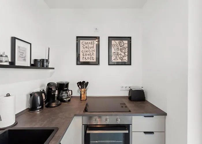 Kitchenroombed - City-lage I Nahe Hbf I Aufzug I Tiefgarage I Terrasse I Business - Travel - Family