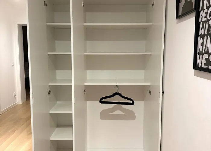 Apartment Kitchenroombed - City-lage I Nahe Hbf I Aufzug I Tiefgarage I Terrasse I Business - Travel - Family *